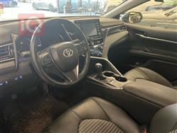 تۆیۆتا کامری